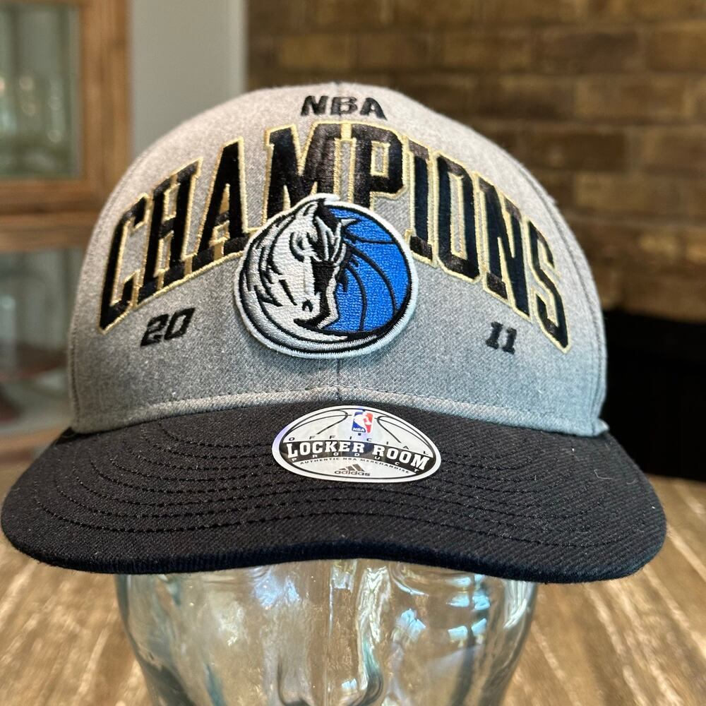 Adidas Dallas Mavericks 2011 NBA Champions Adjustable SnapBack Hat Cap Gray OSFM
